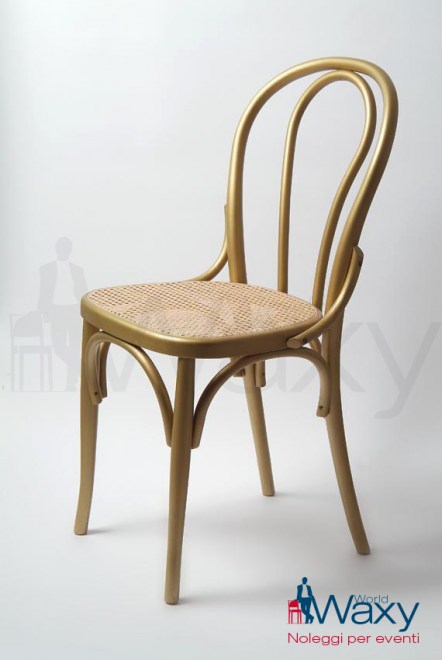 sedia thonet in legno laccato oro con sedile in paglia di Vienna